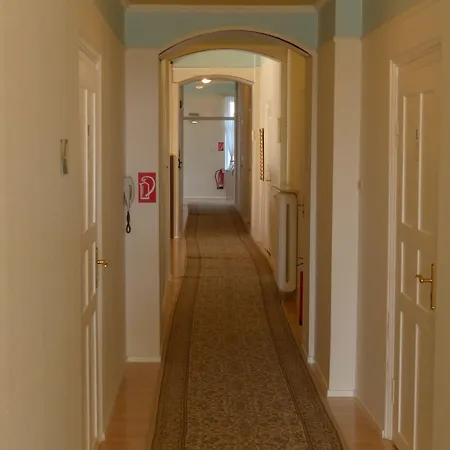 Bayerischer Hof 3* Starnberg
