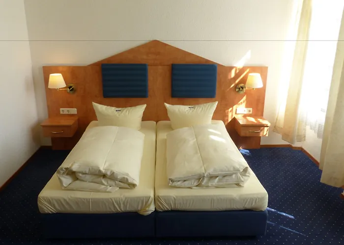 Bayerischer Hof Otel 3*