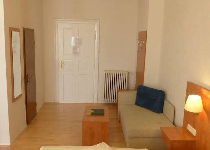 Bayerischer Hof 3*