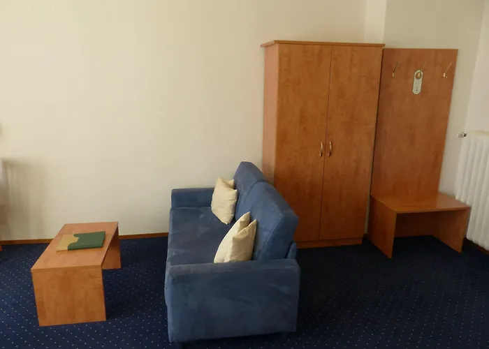 Bayerischer Hof 3*
