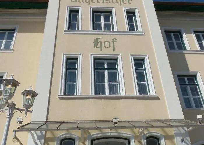 Bayerischer Hof 3* شتارنبرج