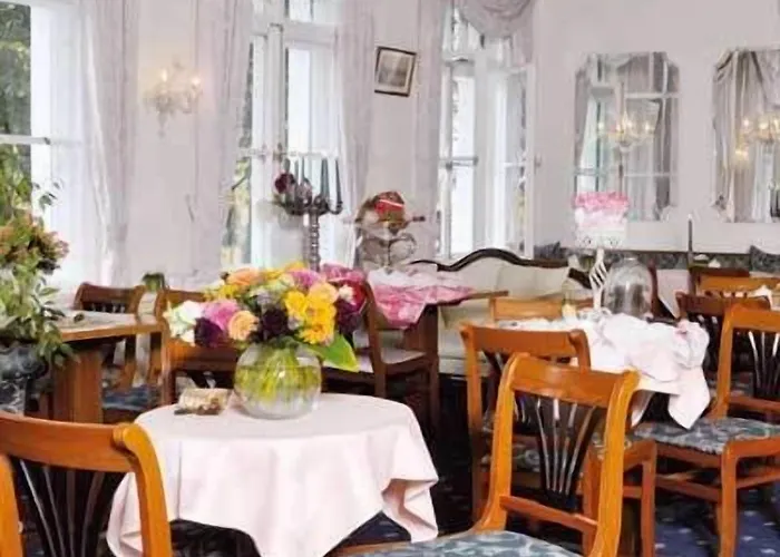 Bayerischer Hof 3*