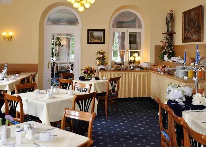 Bayerischer Hof 3*