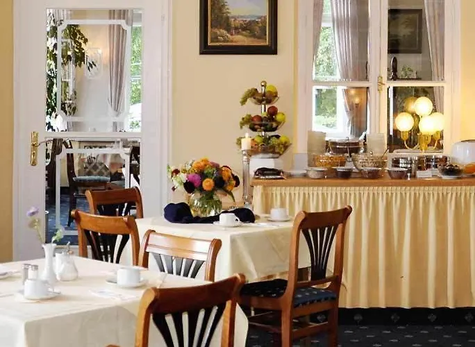 Bayerischer Hof 3* شتارنبرج